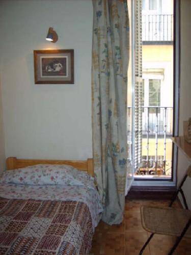 Hostal Berlin Μαδρίτη Δωμάτιο φωτογραφία